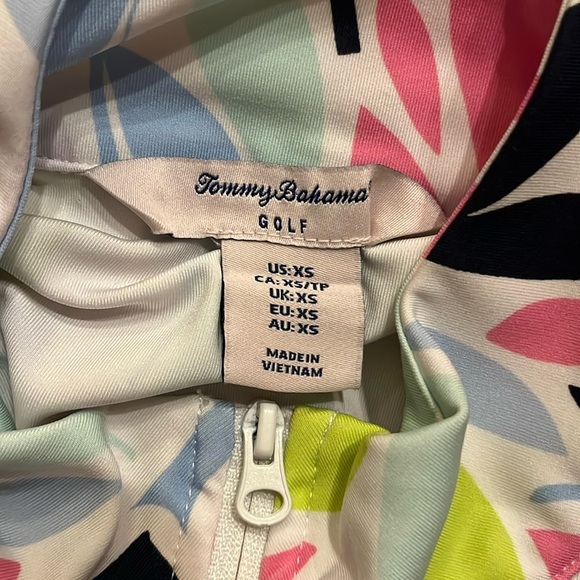Tommy Bahama UPF 50 Floral Print Long Sleeve 1/4 Zip Golf Top Size XS - Picture 6 of 9